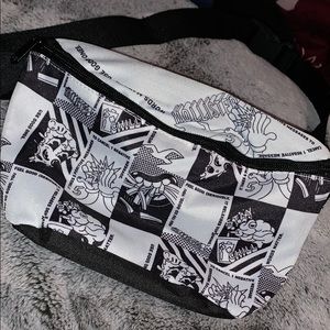 Hollister anti-bullying Fanny pack (Colorable)